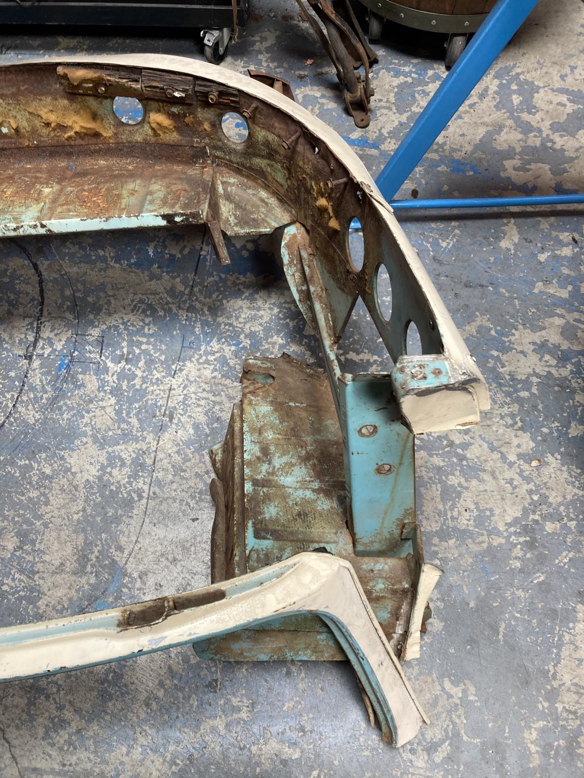 Image may have been reduced in size. Click image to view fullscreen.