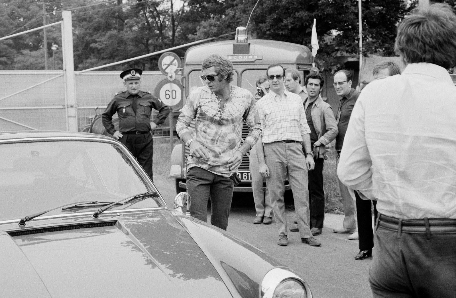 Image may have been reduced in size. Click image to view fullscreen.