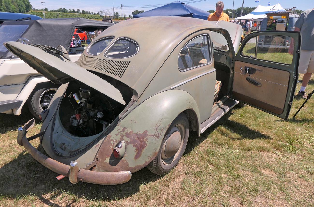 Image may have been reduced in size. Click image to view fullscreen.