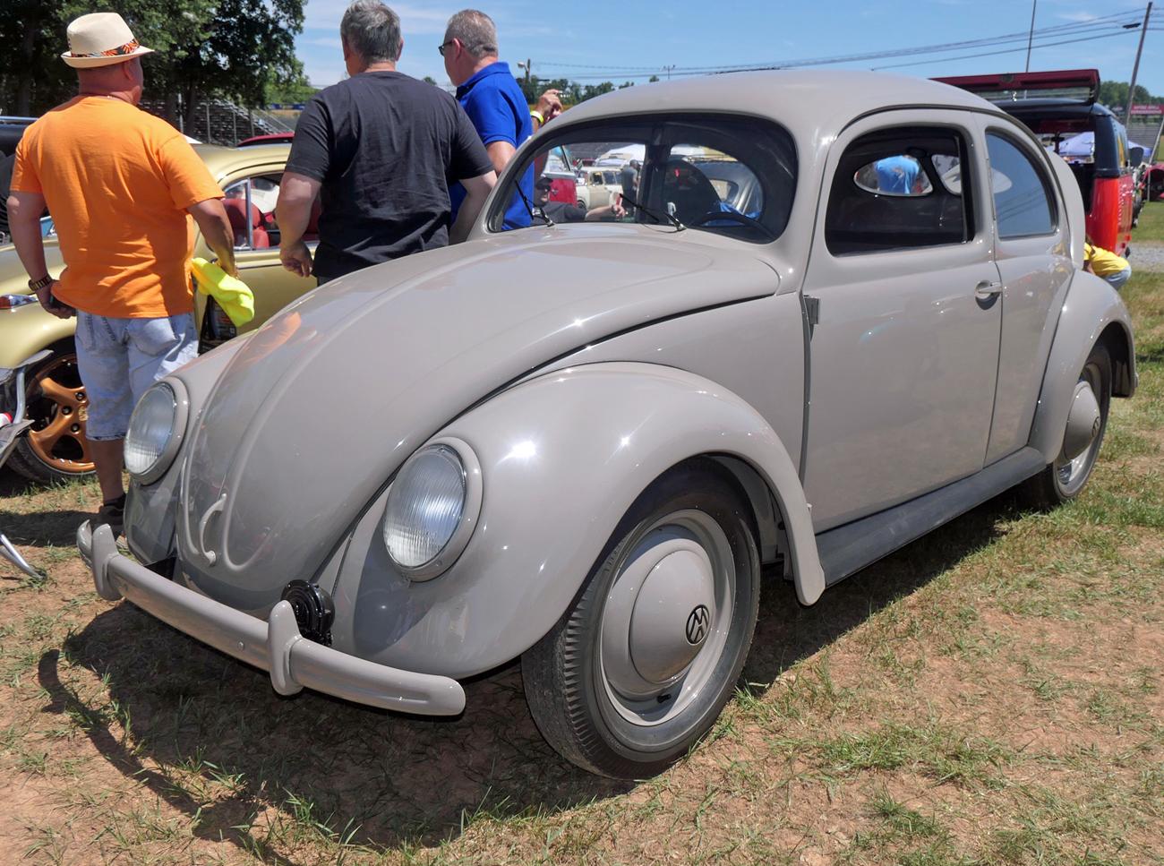 Image may have been reduced in size. Click image to view fullscreen.