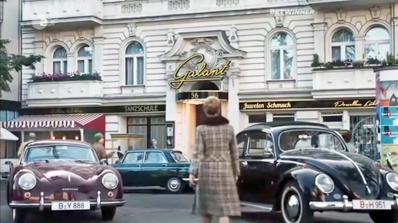 Image may have been reduced in size. Click image to view fullscreen.