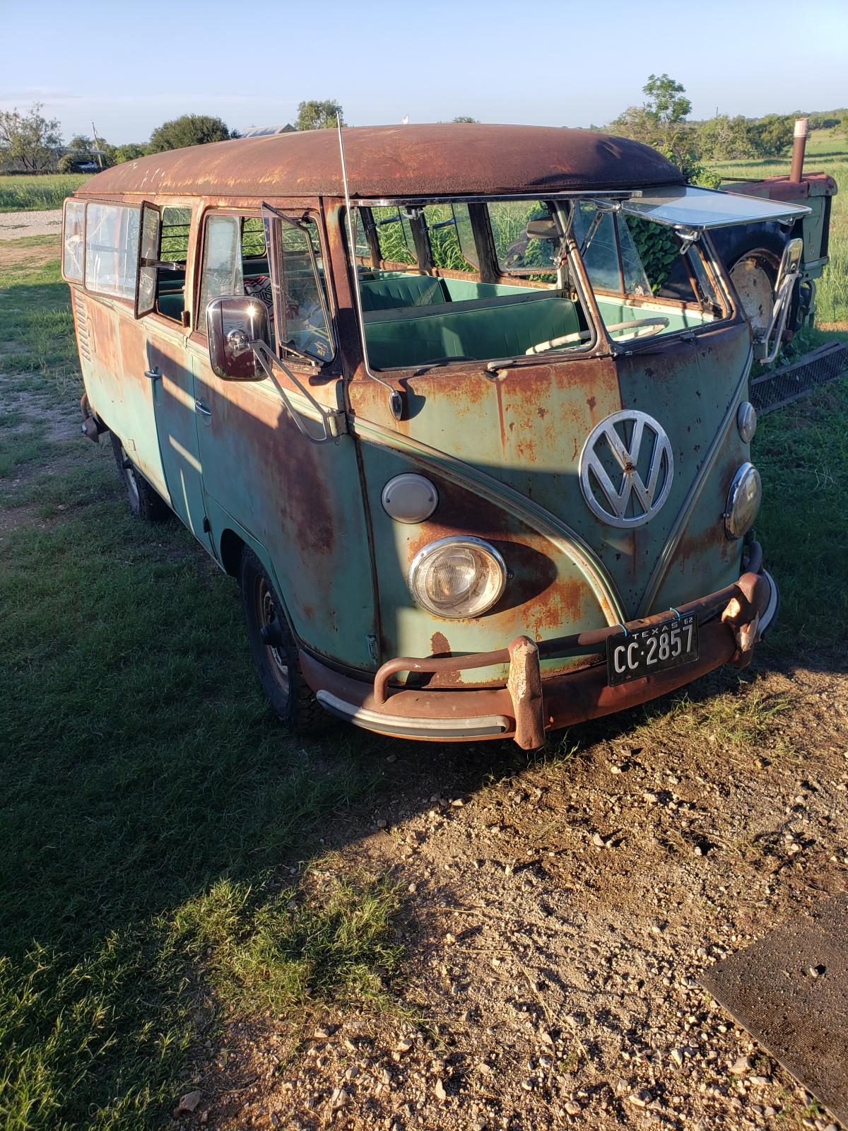 Image may have been reduced in size. Click image to view fullscreen.
