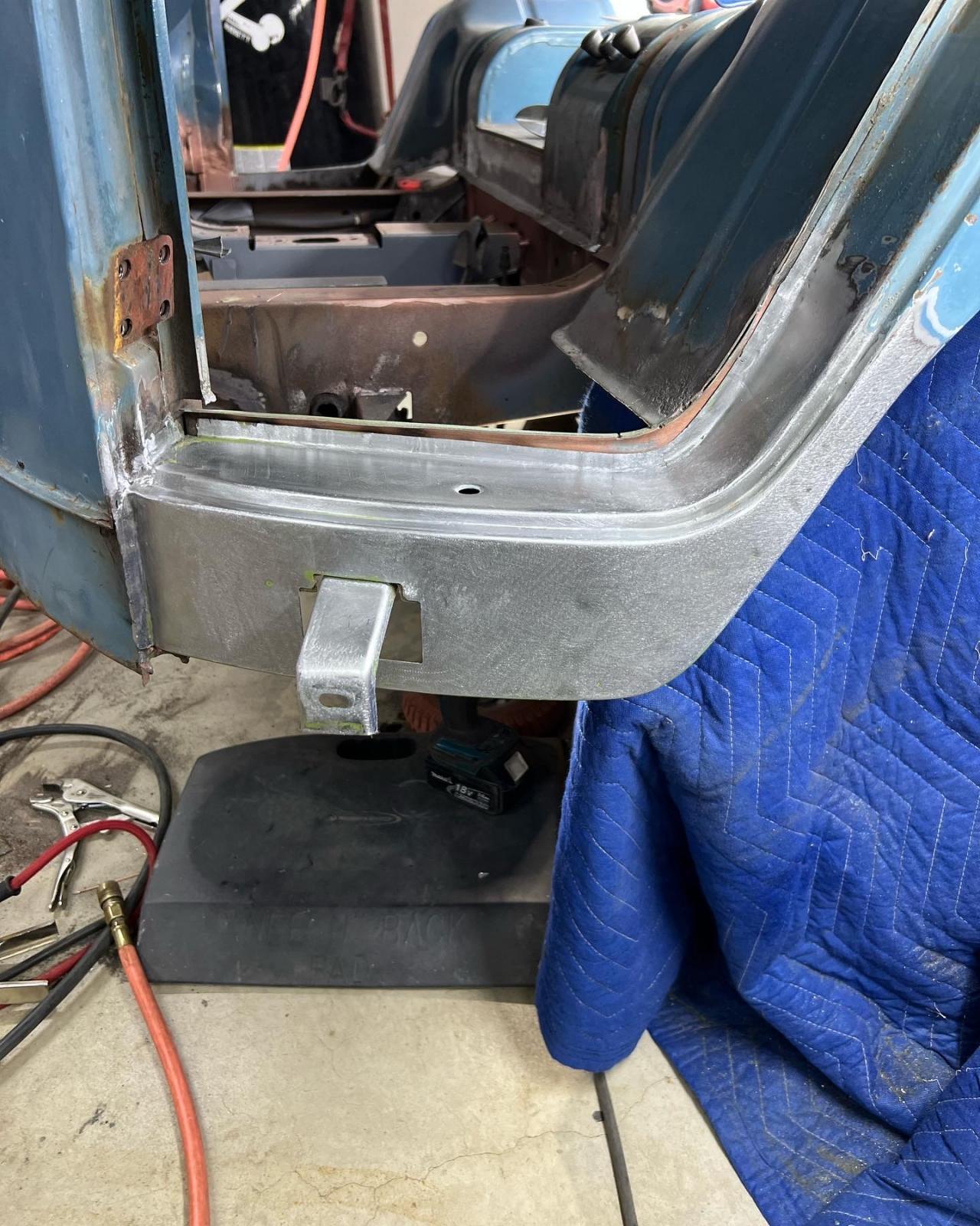 Image may have been reduced in size. Click image to view fullscreen.