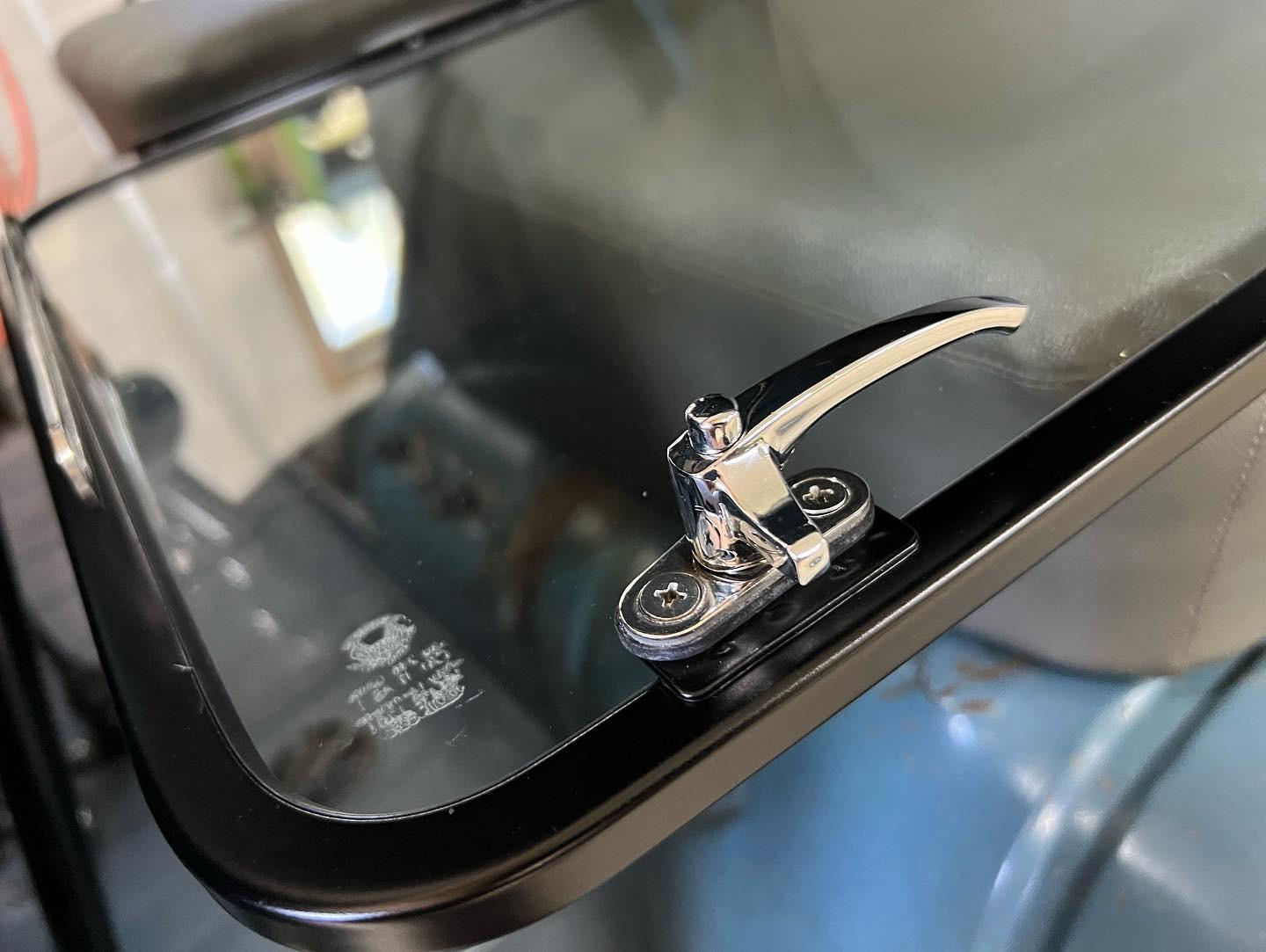 Image may have been reduced in size. Click image to view fullscreen.