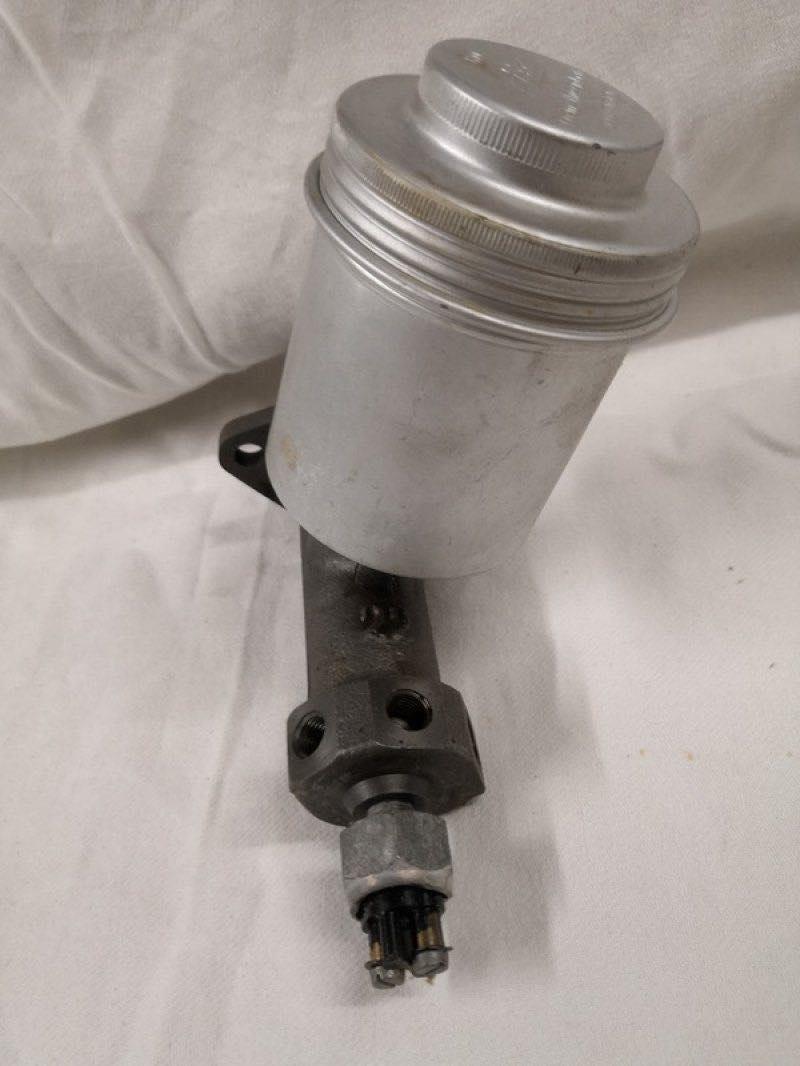 Image may have been reduced in size. Click image to view fullscreen.