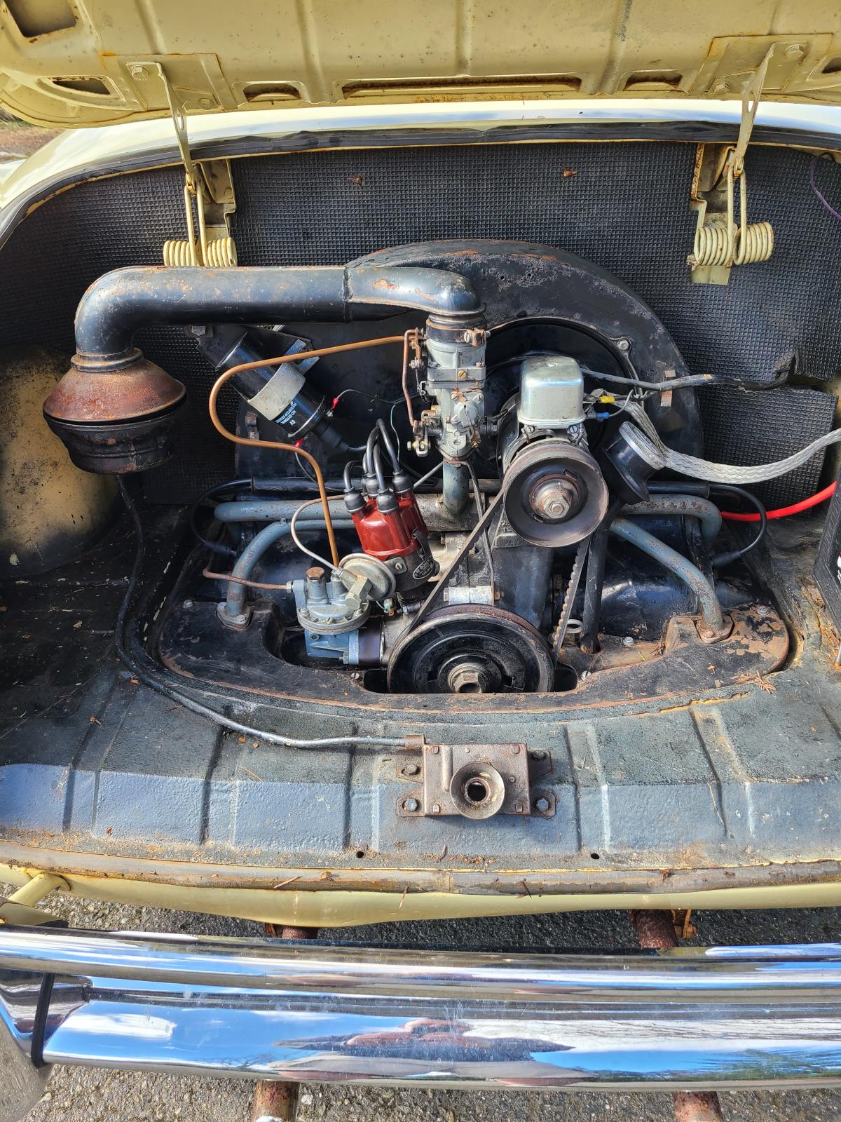 Image may have been reduced in size. Click image to view fullscreen.