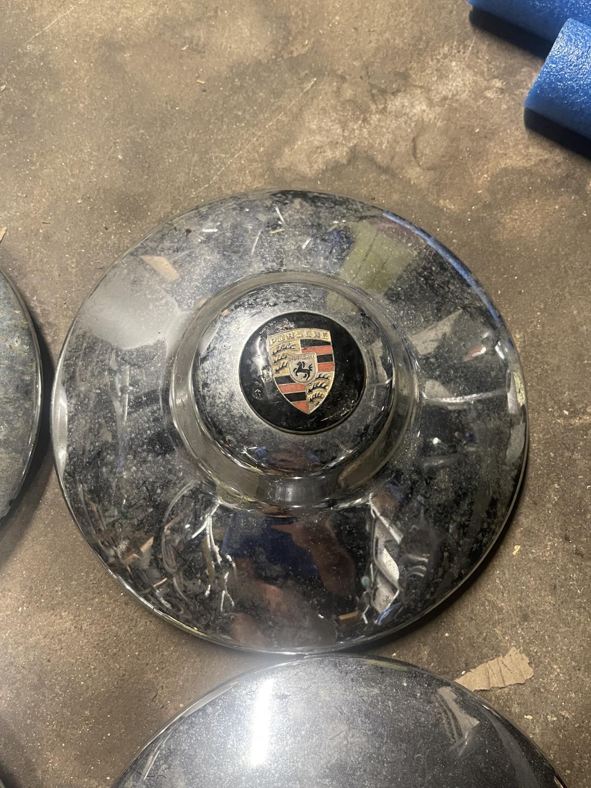 Porsche discount nipple hubcaps