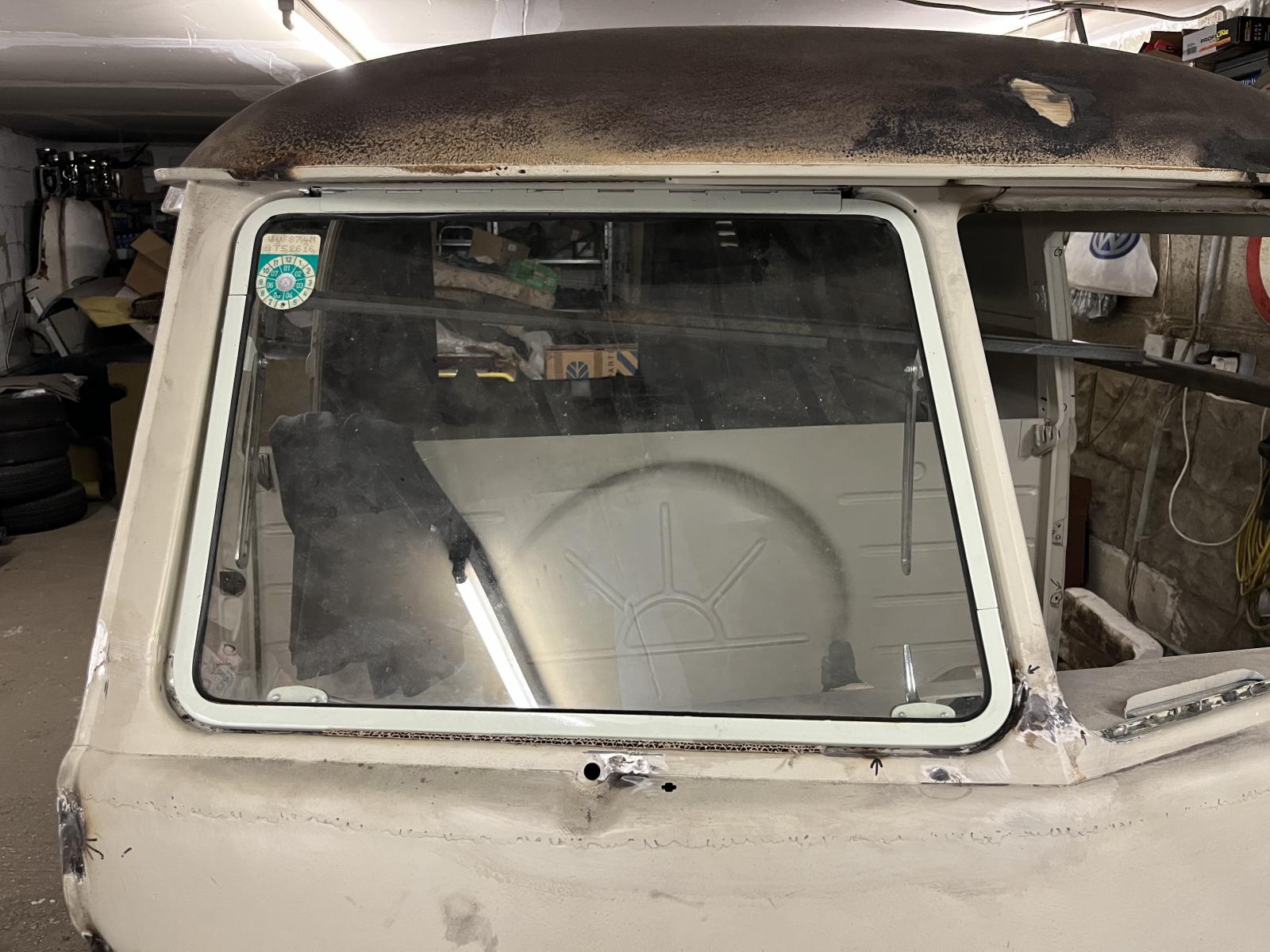 Image may have been reduced in size. Click image to view fullscreen.