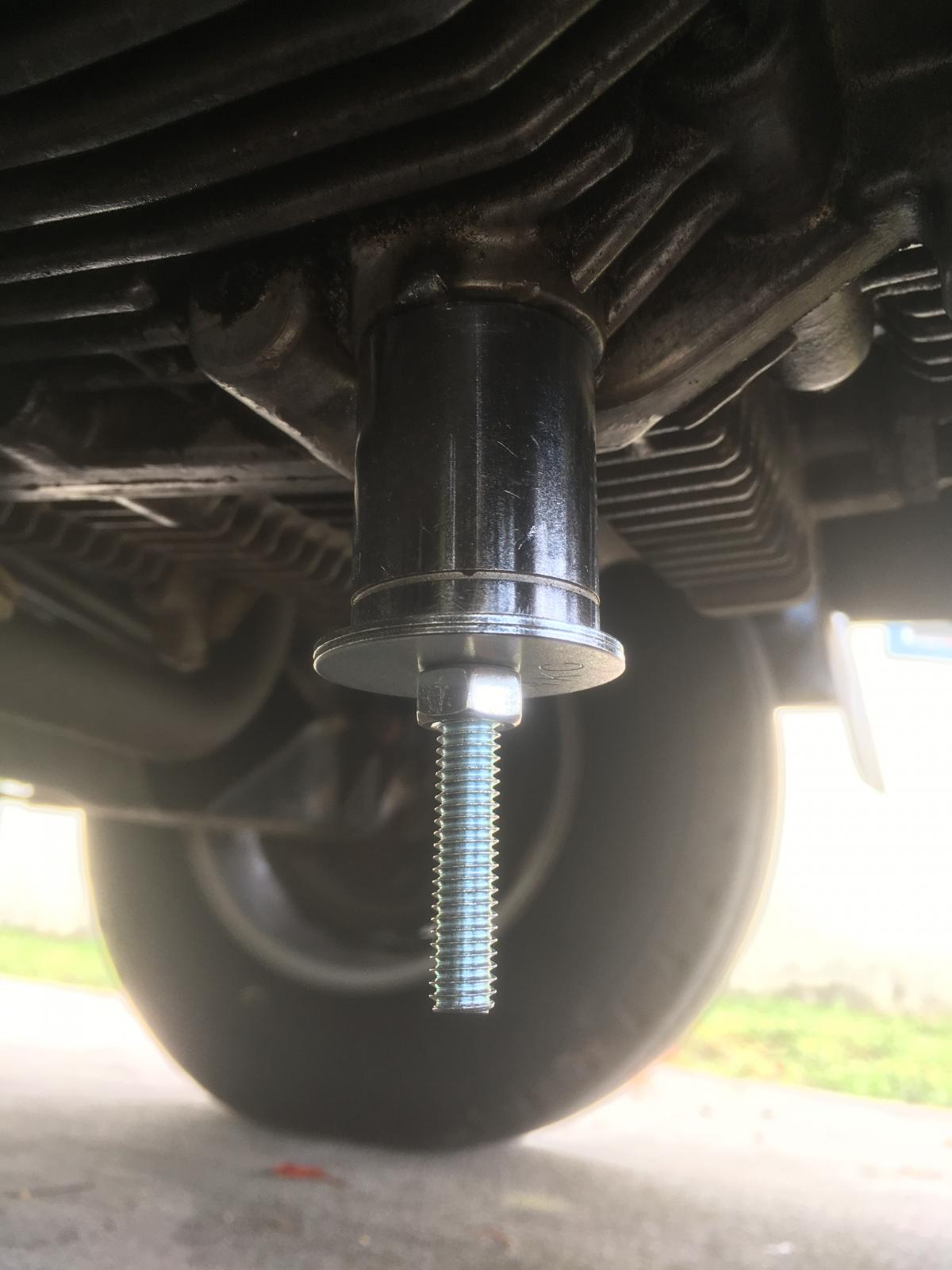 Gallery Stripped oil plug Vanagon