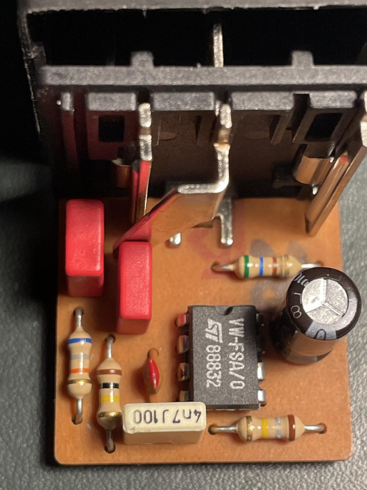 Image may have been reduced in size. Click image to view fullscreen.