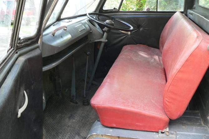 Image may have been reduced in size. Click image to view fullscreen.