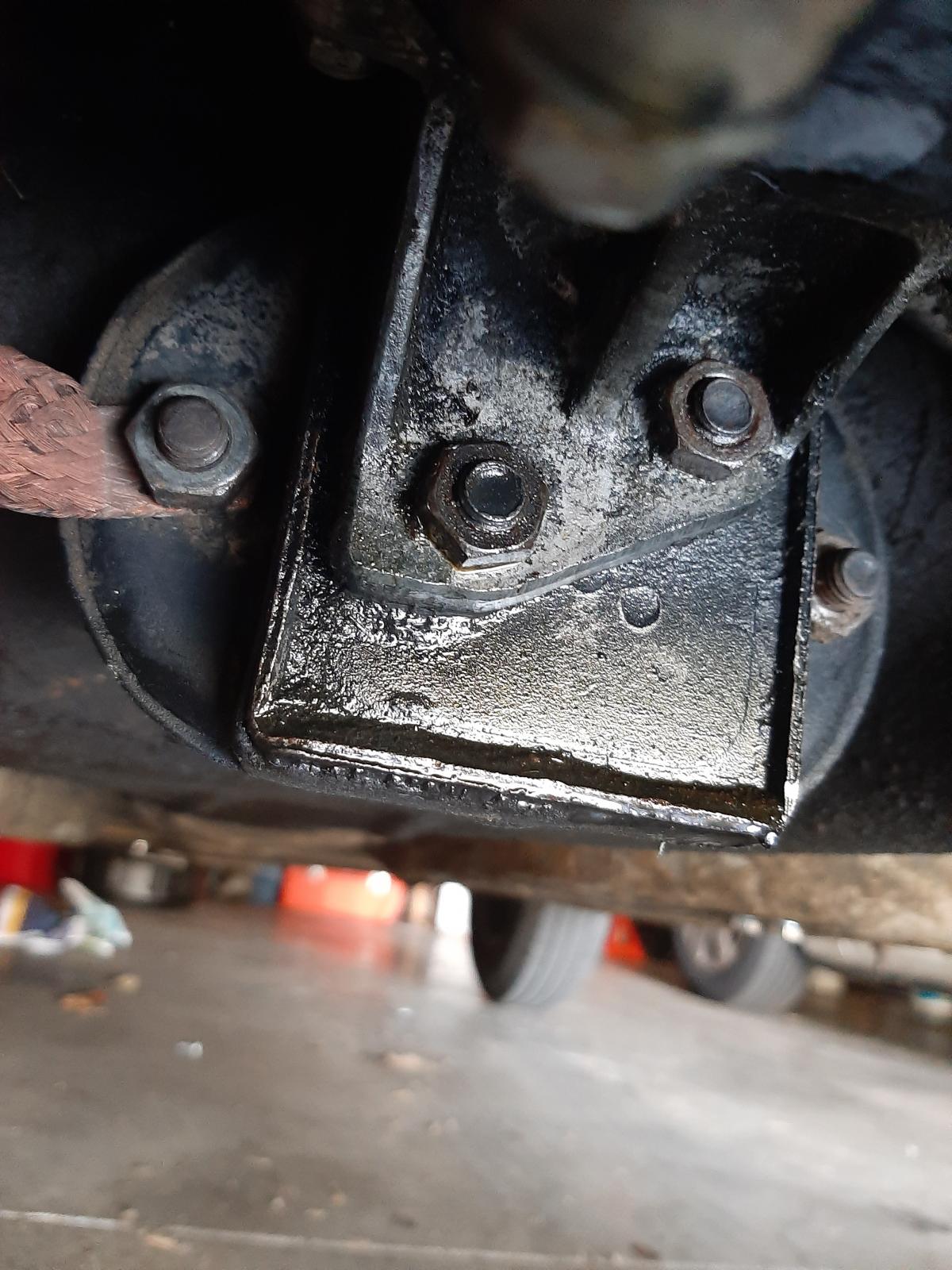 Gallery 60 Trans mount?