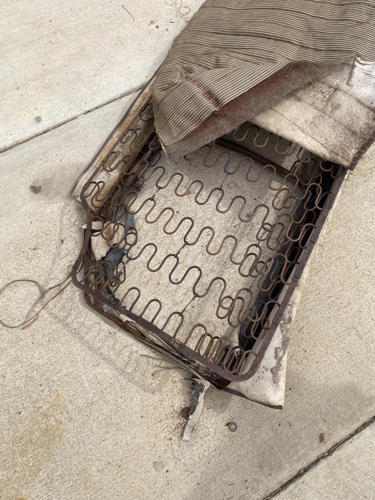 Image may have been reduced in size. Click image to view fullscreen.