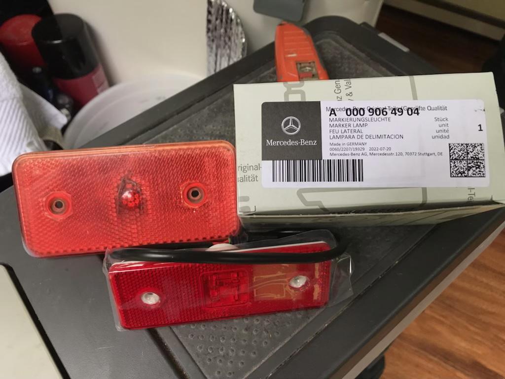 Gallery Rear side marker lights