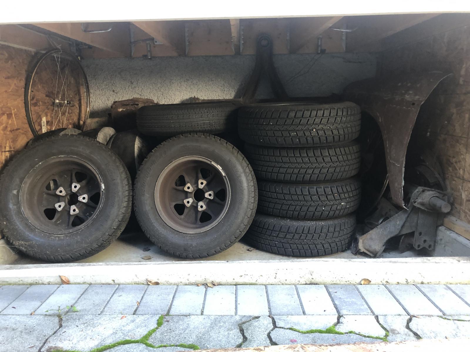 Image may have been reduced in size. Click image to view fullscreen.
