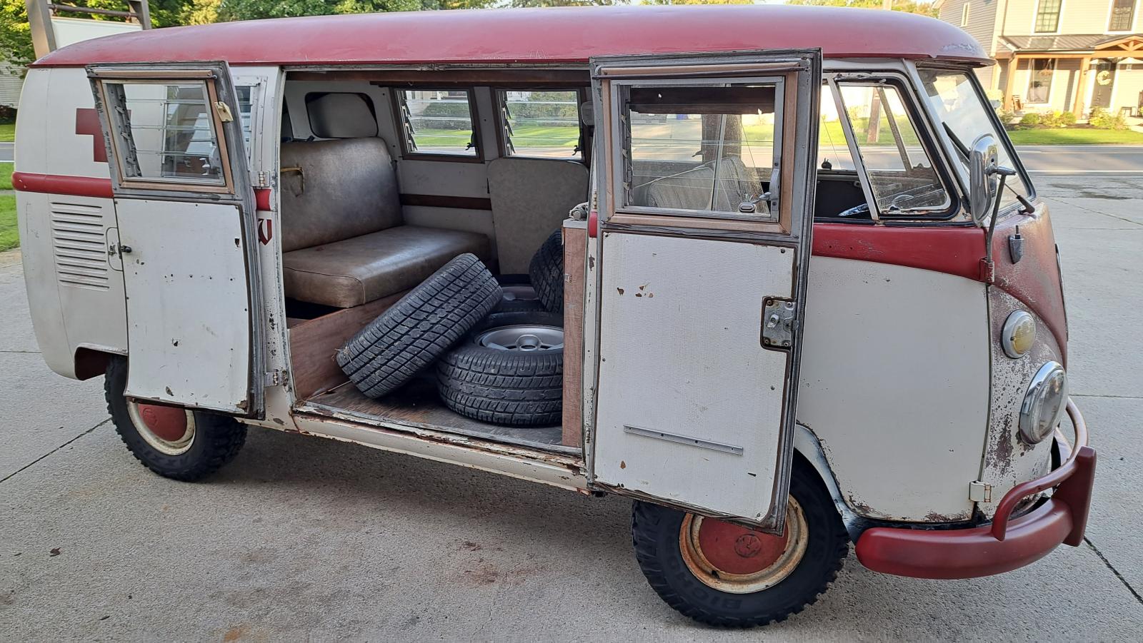 Image may have been reduced in size. Click image to view fullscreen.