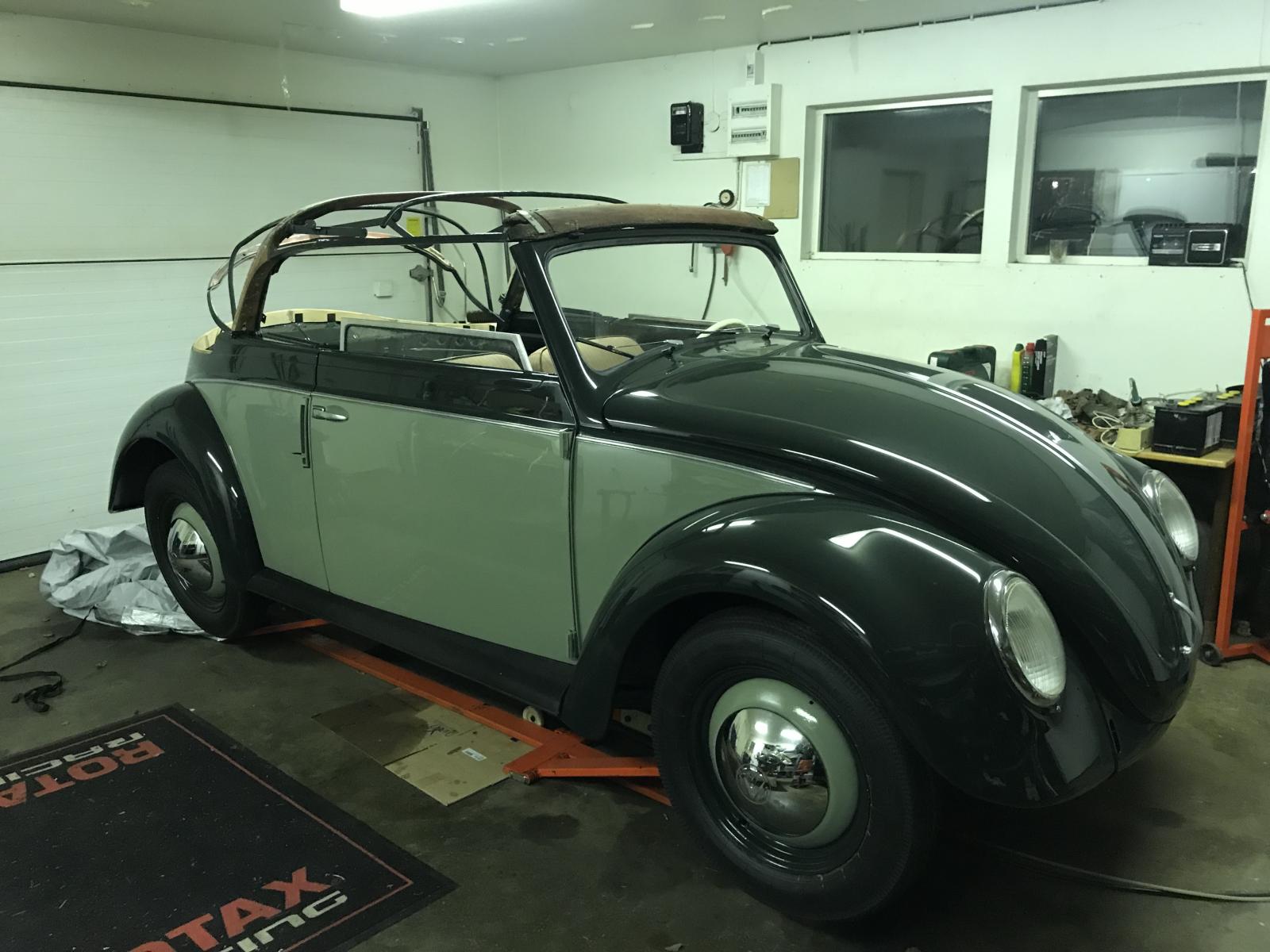 Image may have been reduced in size. Click image to view fullscreen.