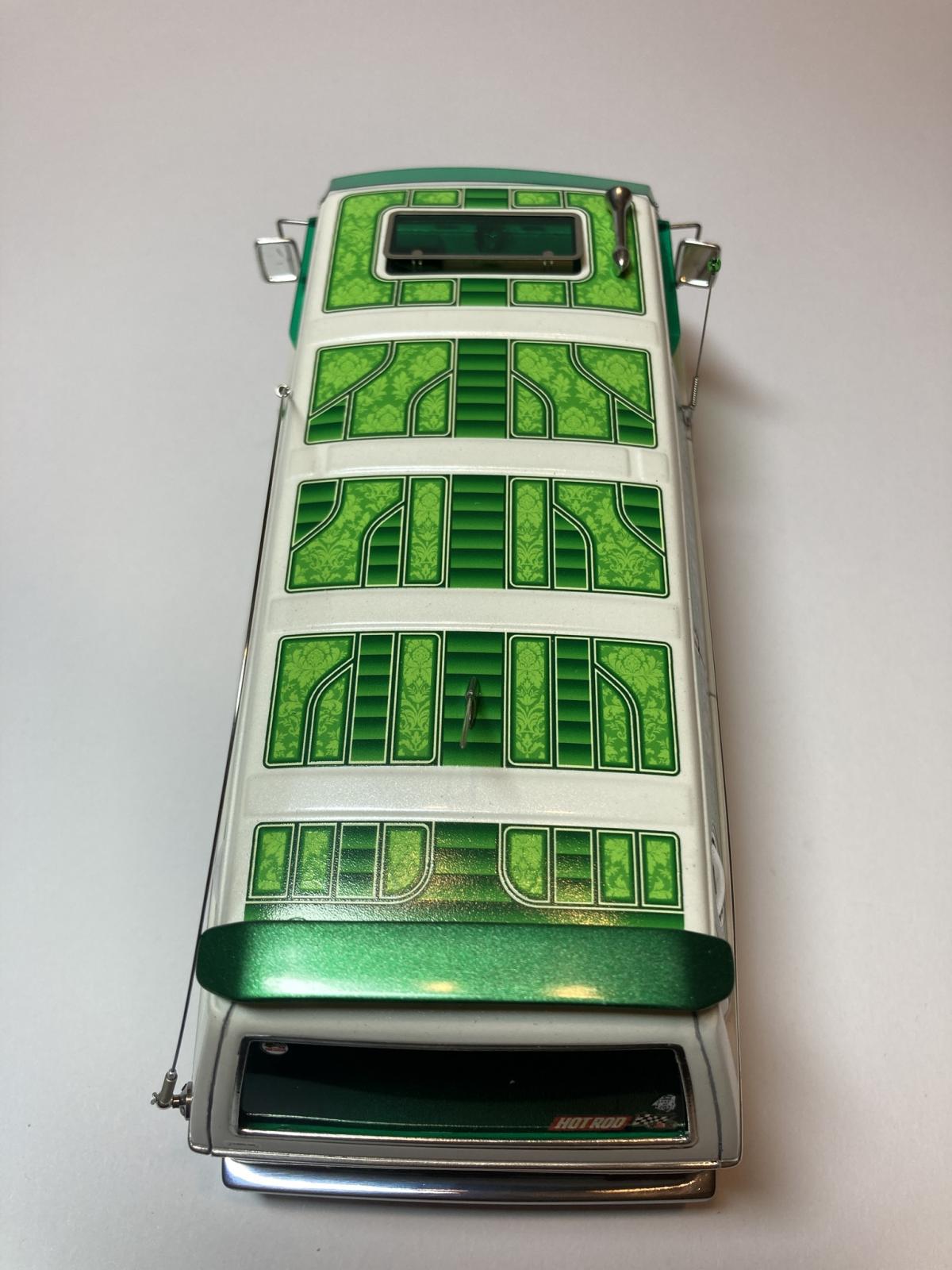 Image may have been reduced in size. Click image to view fullscreen.