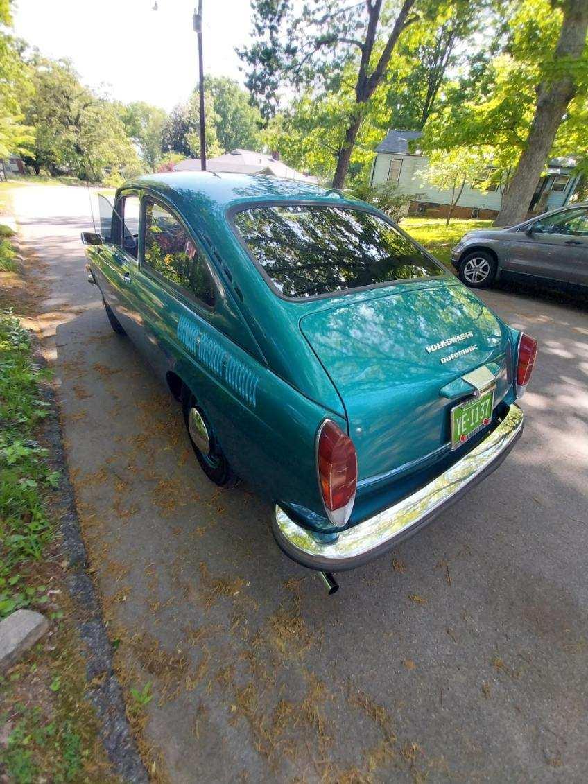 Image may have been reduced in size. Click image to view fullscreen.