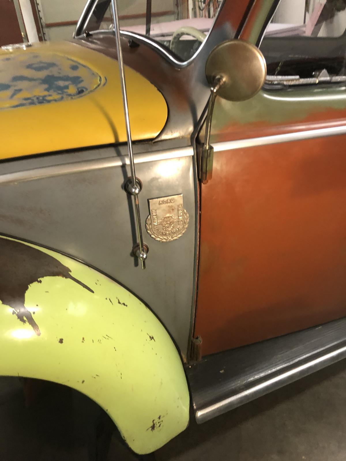 Image may have been reduced in size. Click image to view fullscreen.