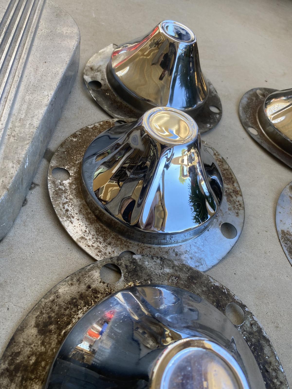 Image may have been reduced in size. Click image to view fullscreen.