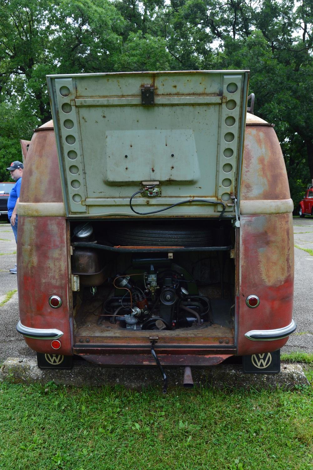 Image may have been reduced in size. Click image to view fullscreen.