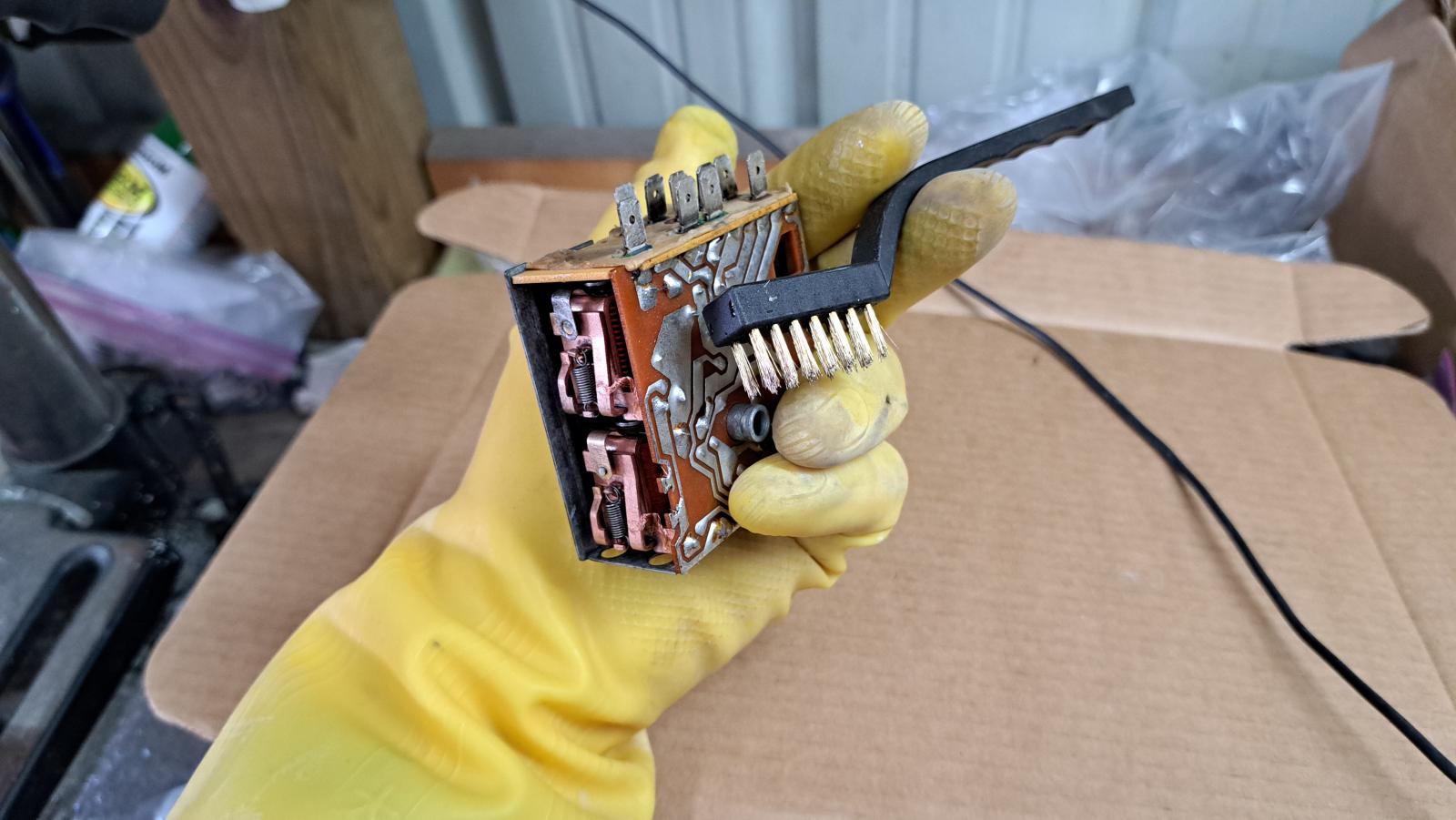 Image may have been reduced in size. Click image to view fullscreen.