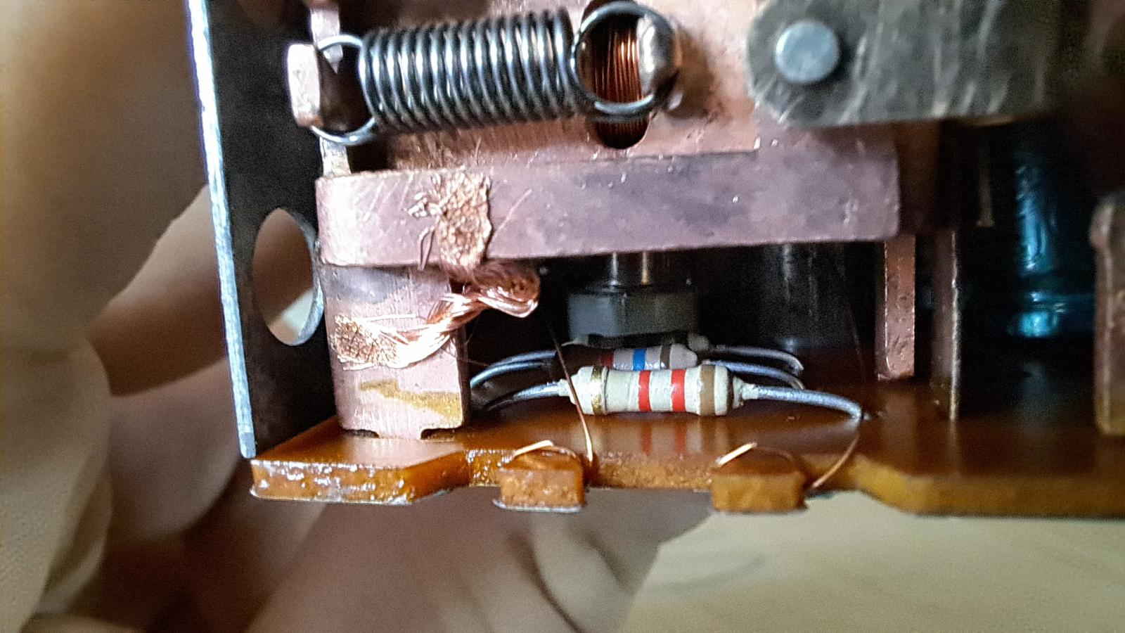 Image may have been reduced in size. Click image to view fullscreen.