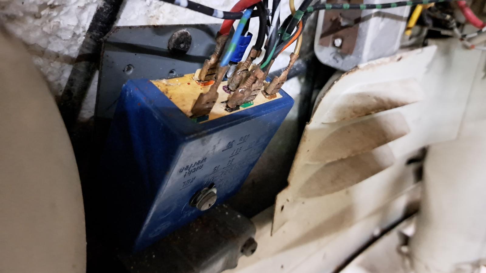 Image may have been reduced in size. Click image to view fullscreen.