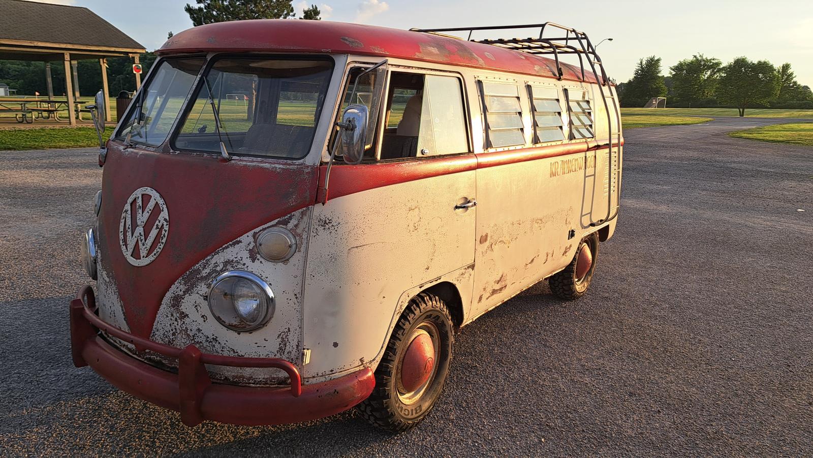 Image may have been reduced in size. Click image to view fullscreen.