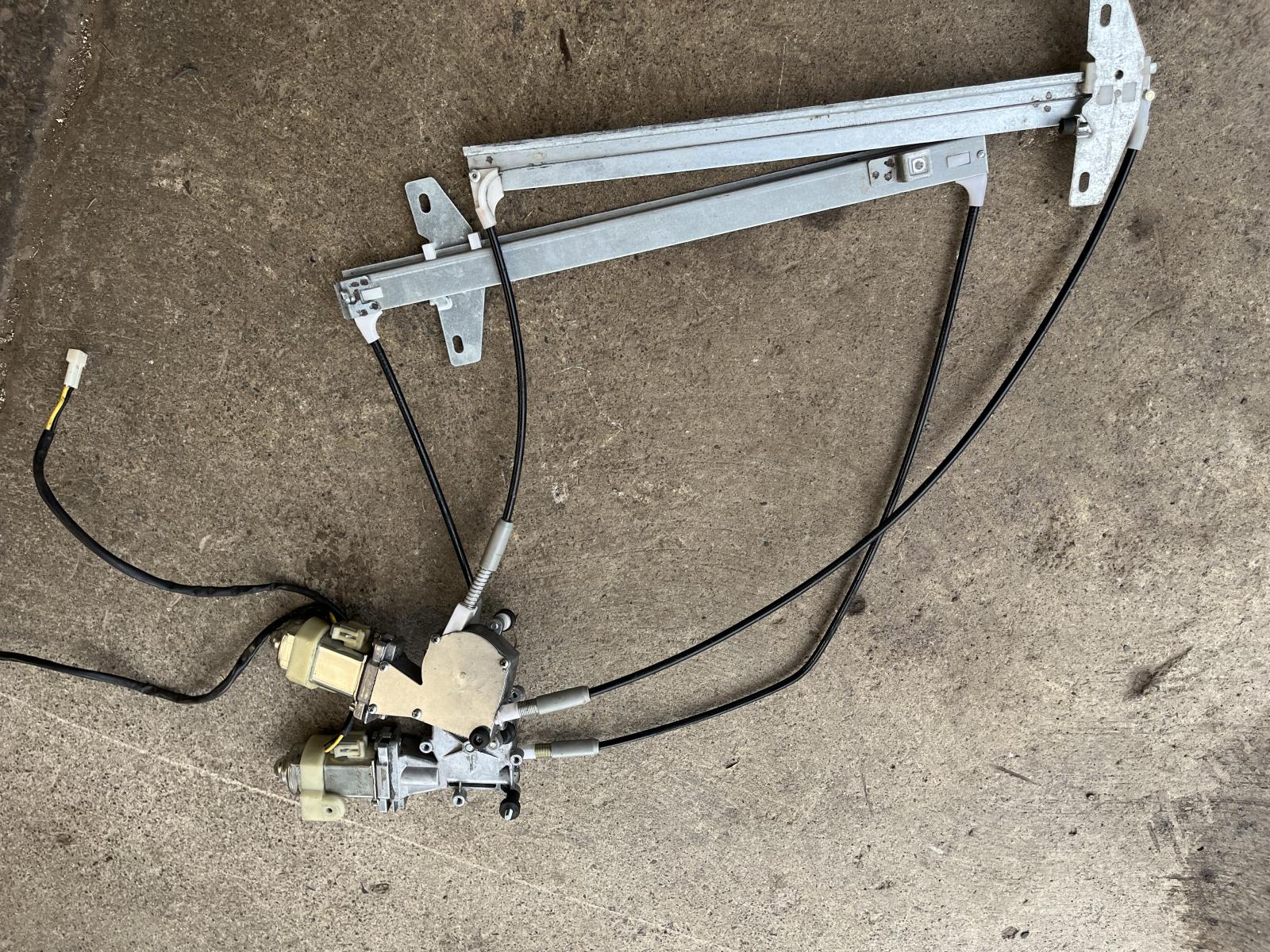 Image may have been reduced in size. Click image to view fullscreen.