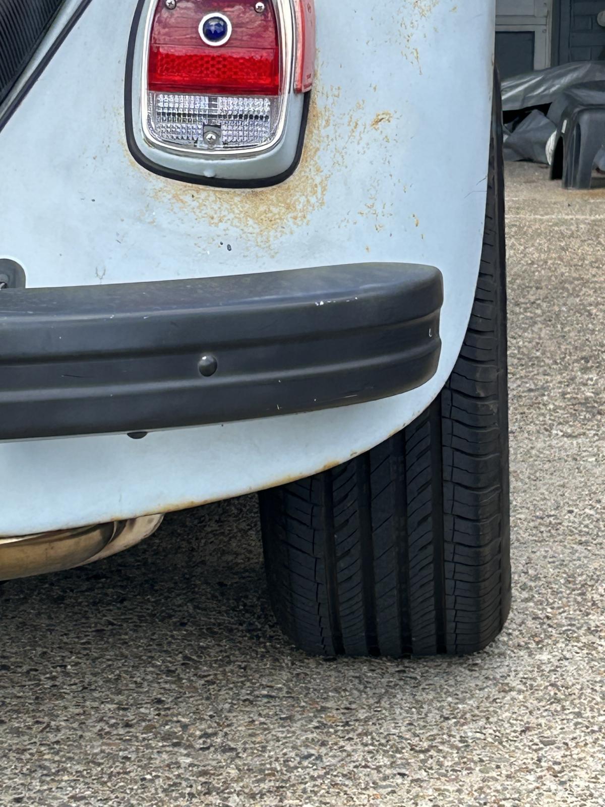 Image may have been reduced in size. Click image to view fullscreen.