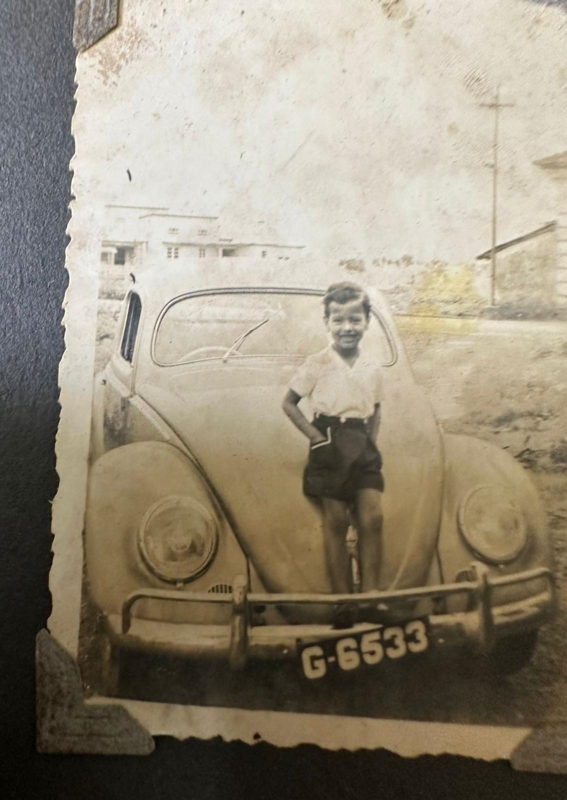 Image may have been reduced in size. Click image to view fullscreen.