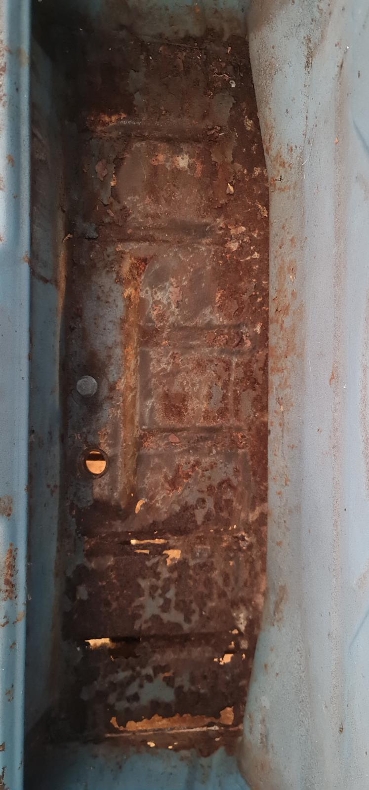 Image may have been reduced in size. Click image to view fullscreen.