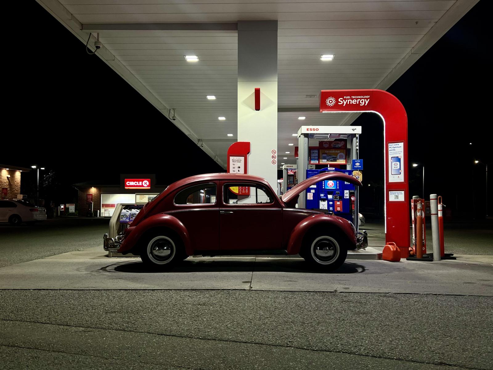 Image may have been reduced in size. Click image to view fullscreen.