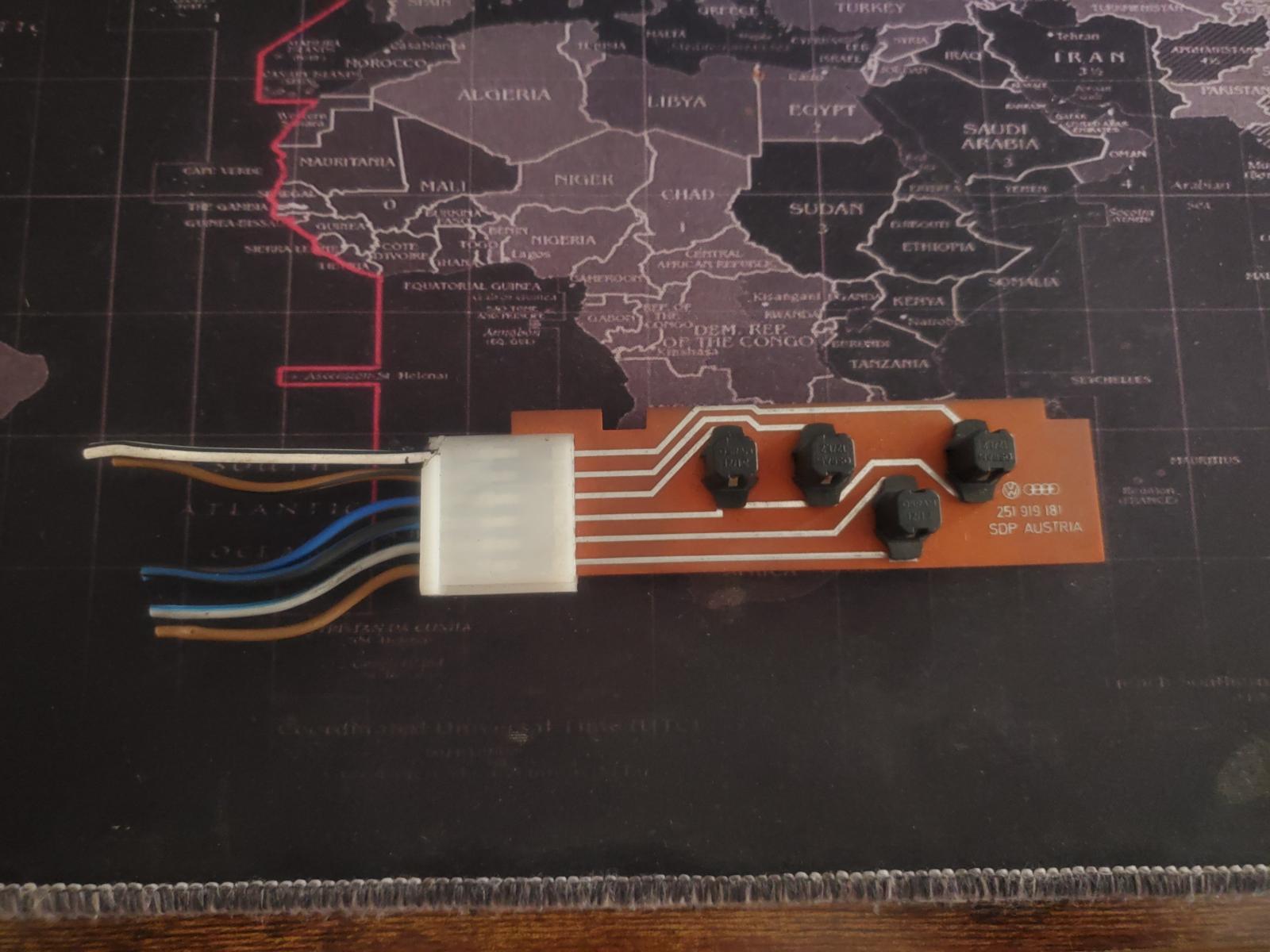 Image may have been reduced in size. Click image to view fullscreen.