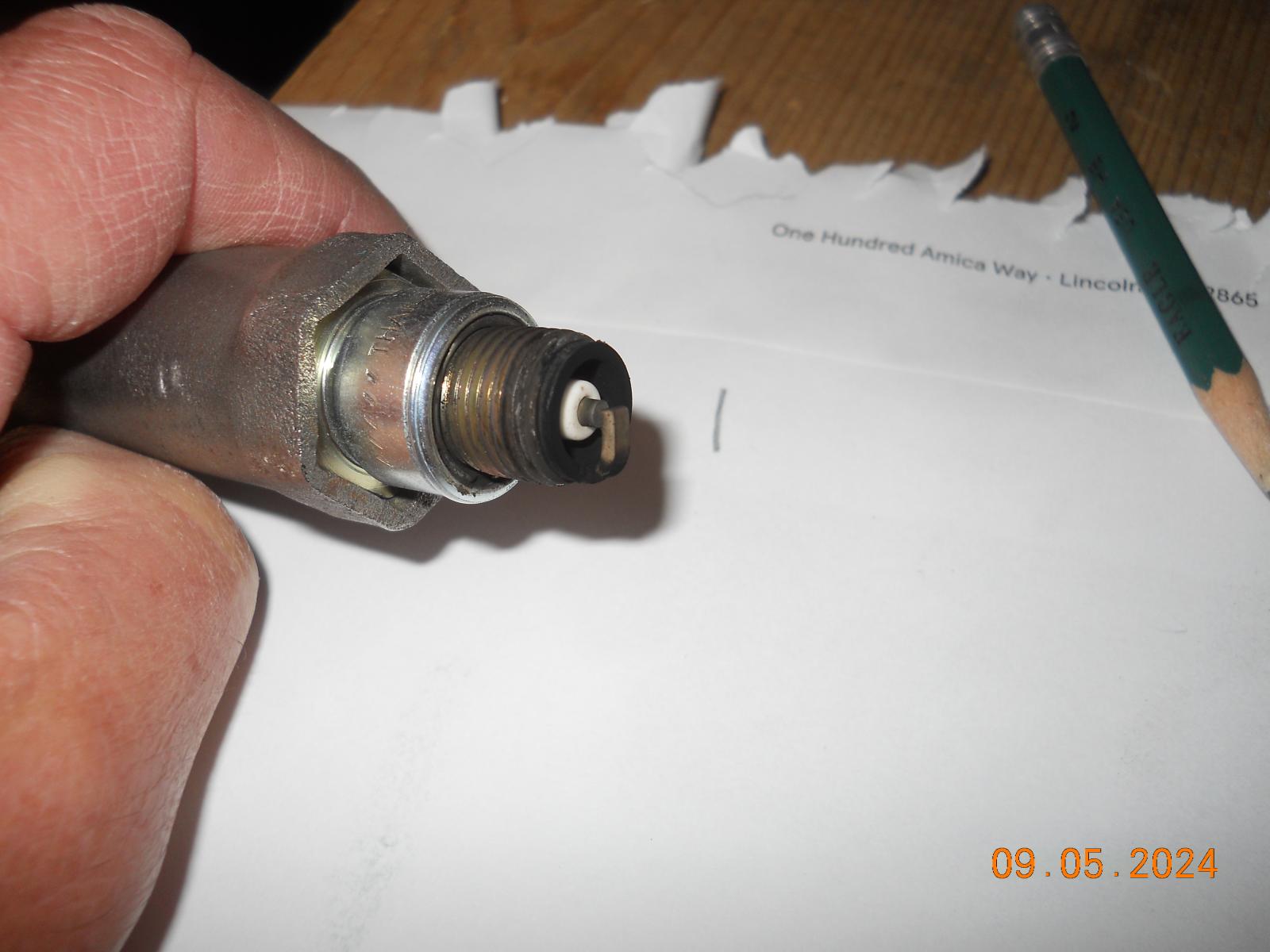 Image may have been reduced in size. Click image to view fullscreen.