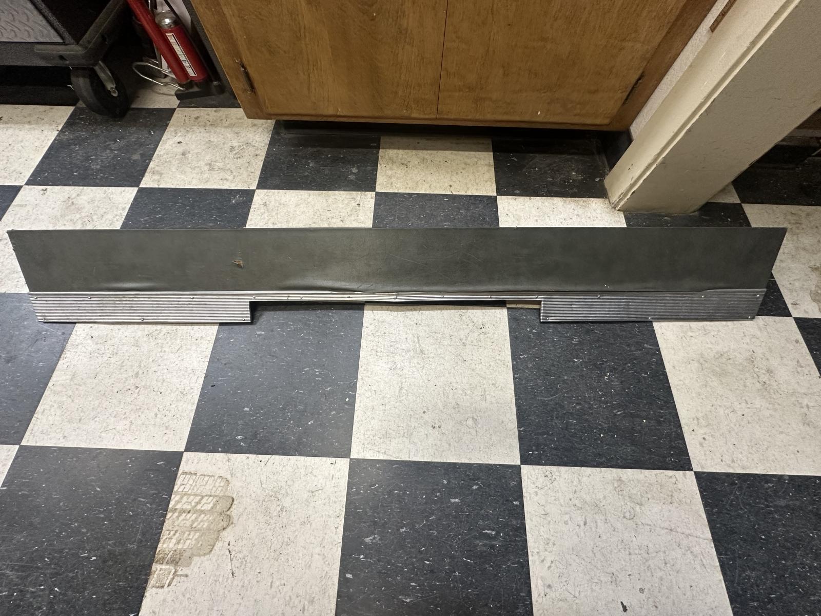 Image may have been reduced in size. Click image to view fullscreen.