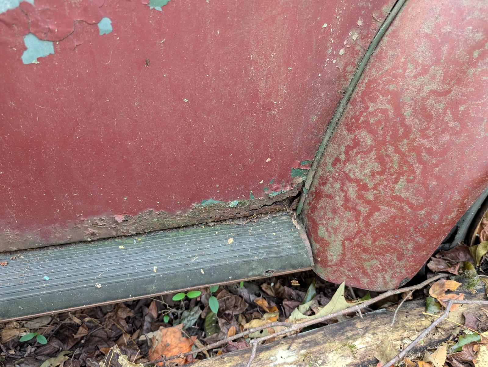Image may have been reduced in size. Click image to view fullscreen.