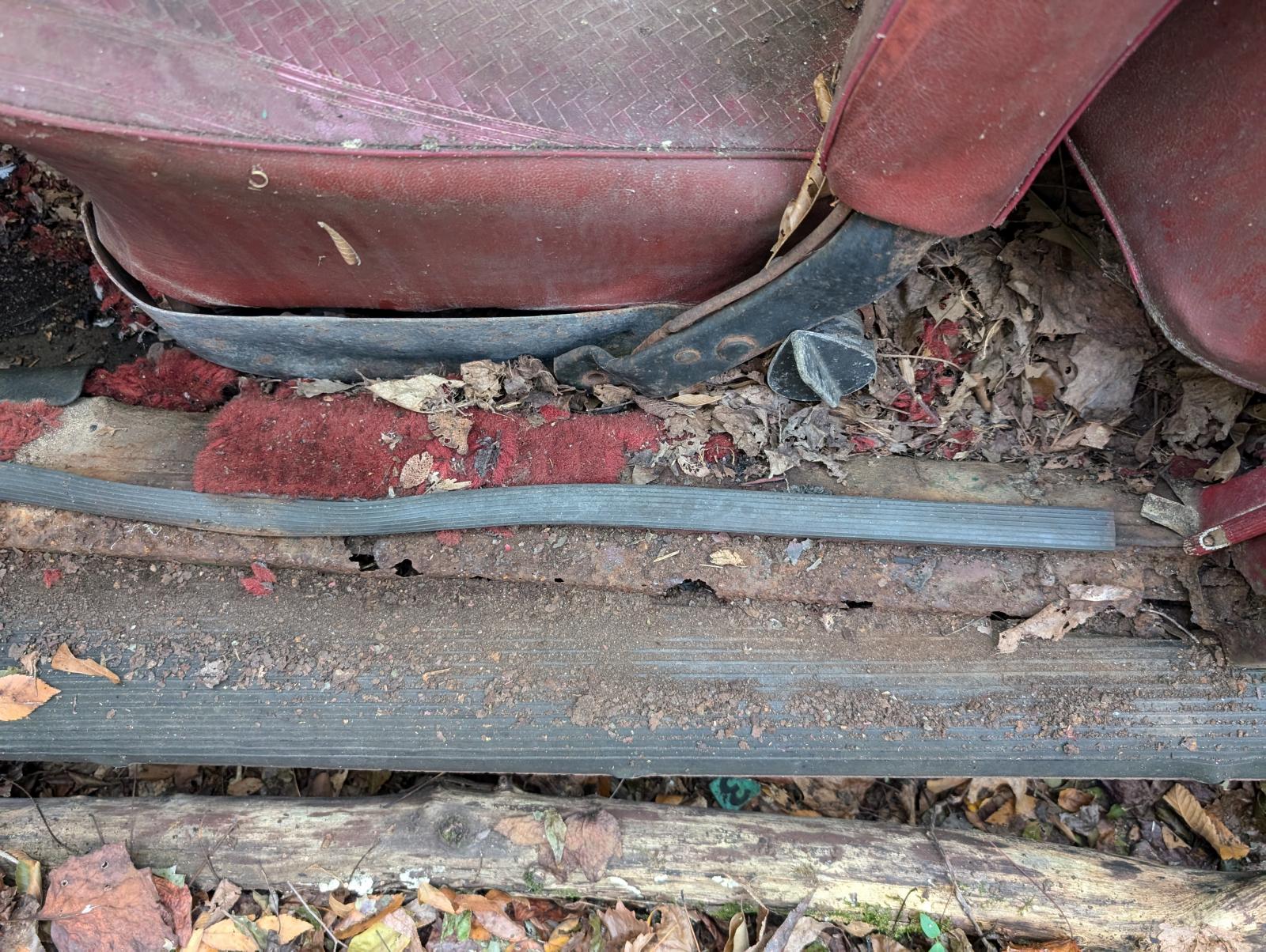 Image may have been reduced in size. Click image to view fullscreen.