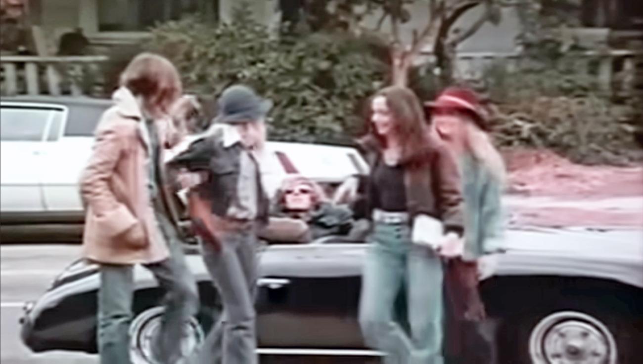 Image may have been reduced in size. Click image to view fullscreen.