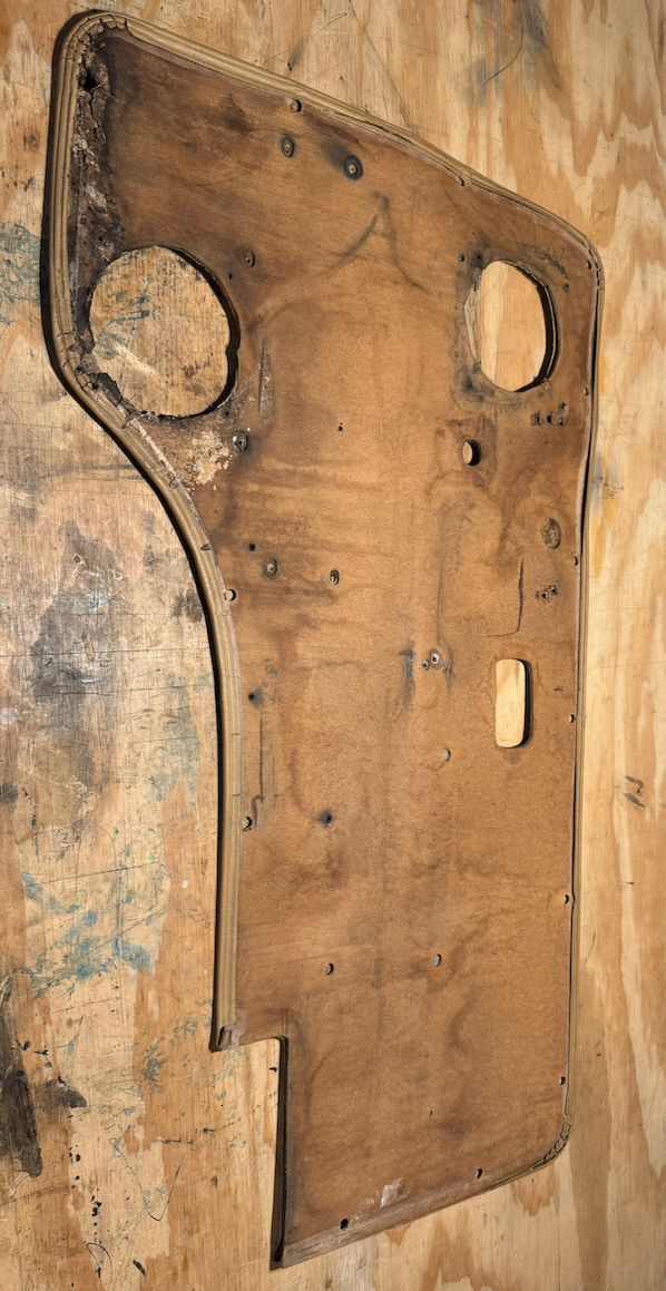 Image may have been reduced in size. Click image to view fullscreen.