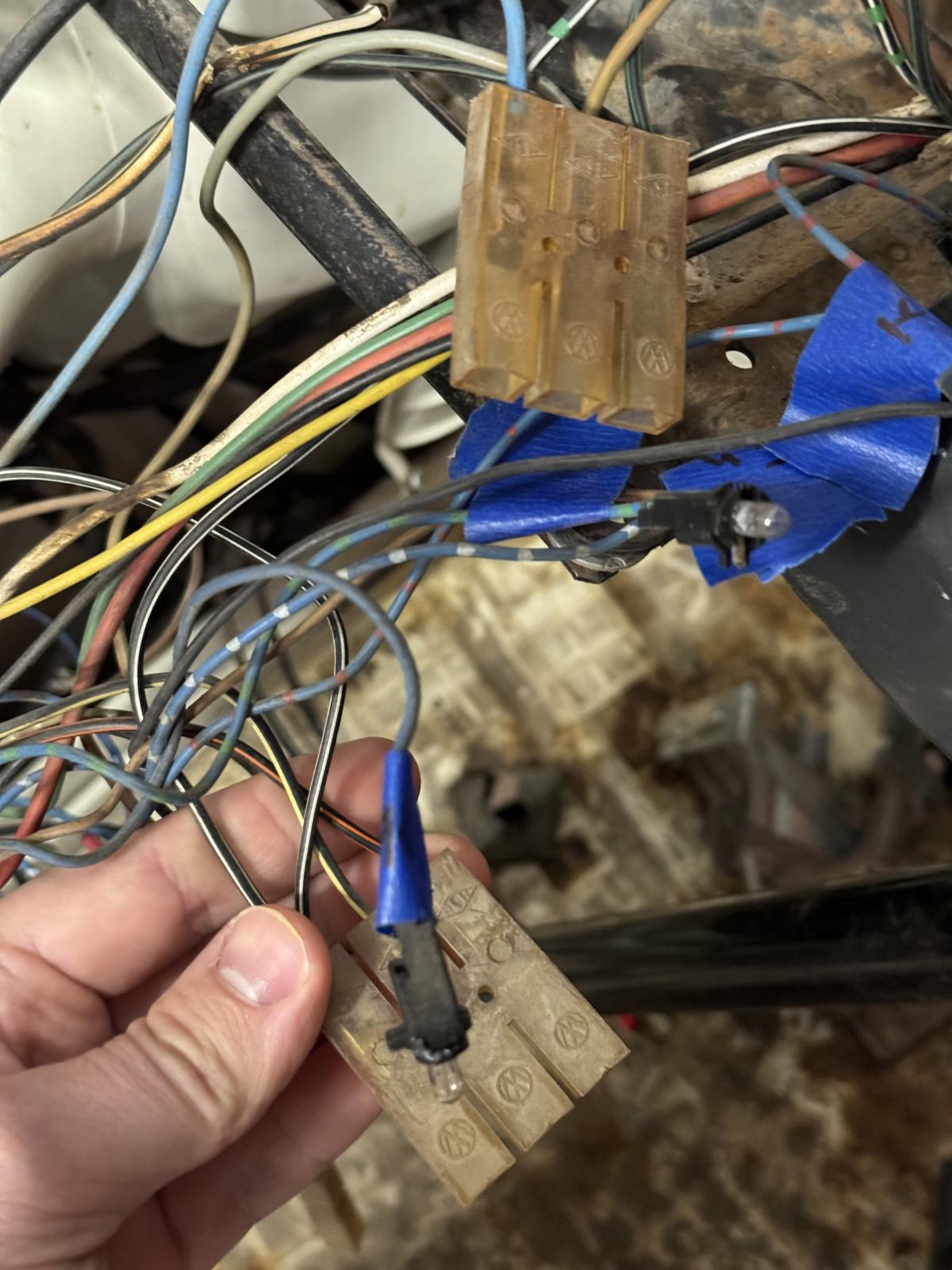 Image may have been reduced in size. Click image to view fullscreen.