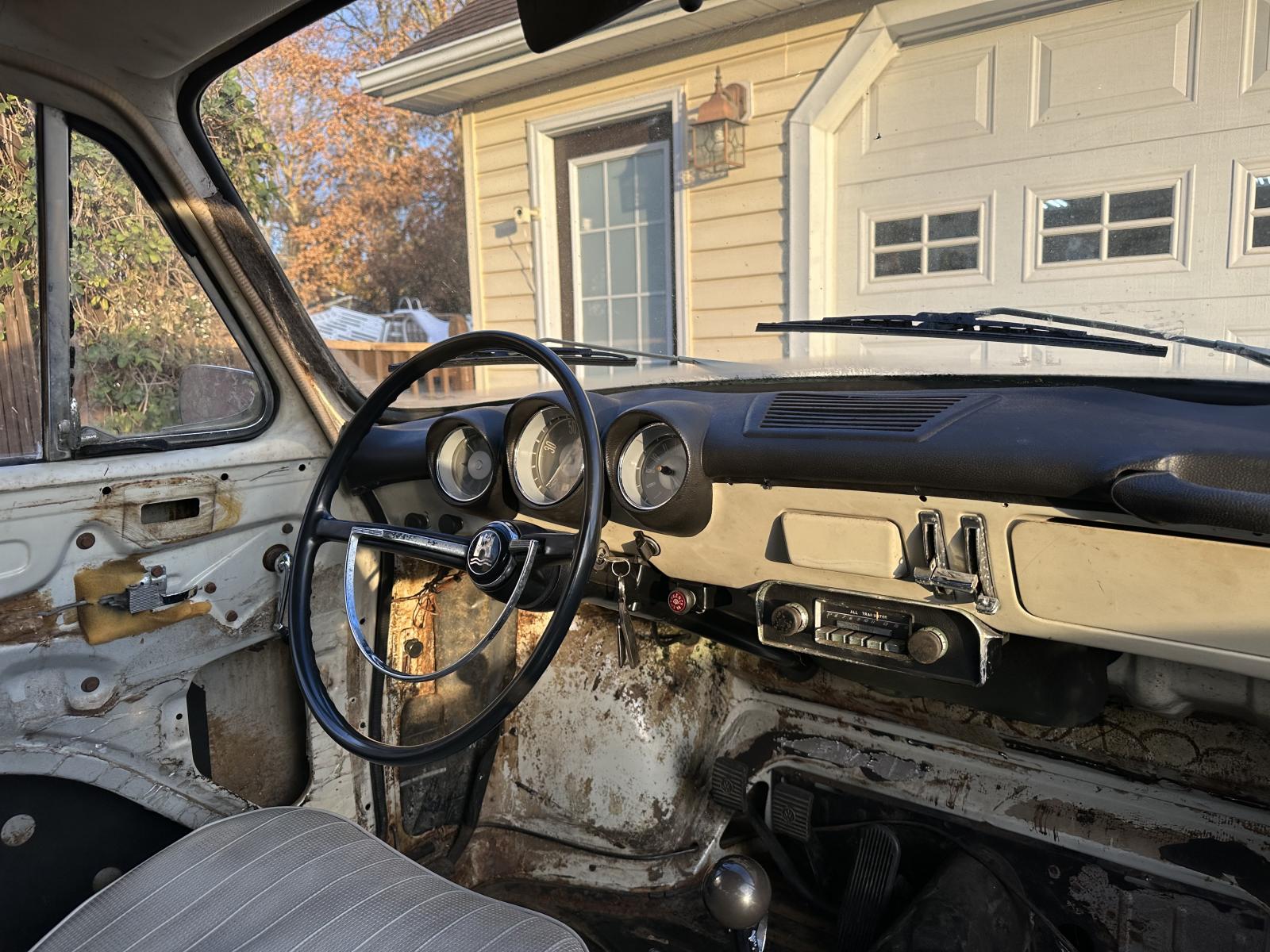 Image may have been reduced in size. Click image to view fullscreen.