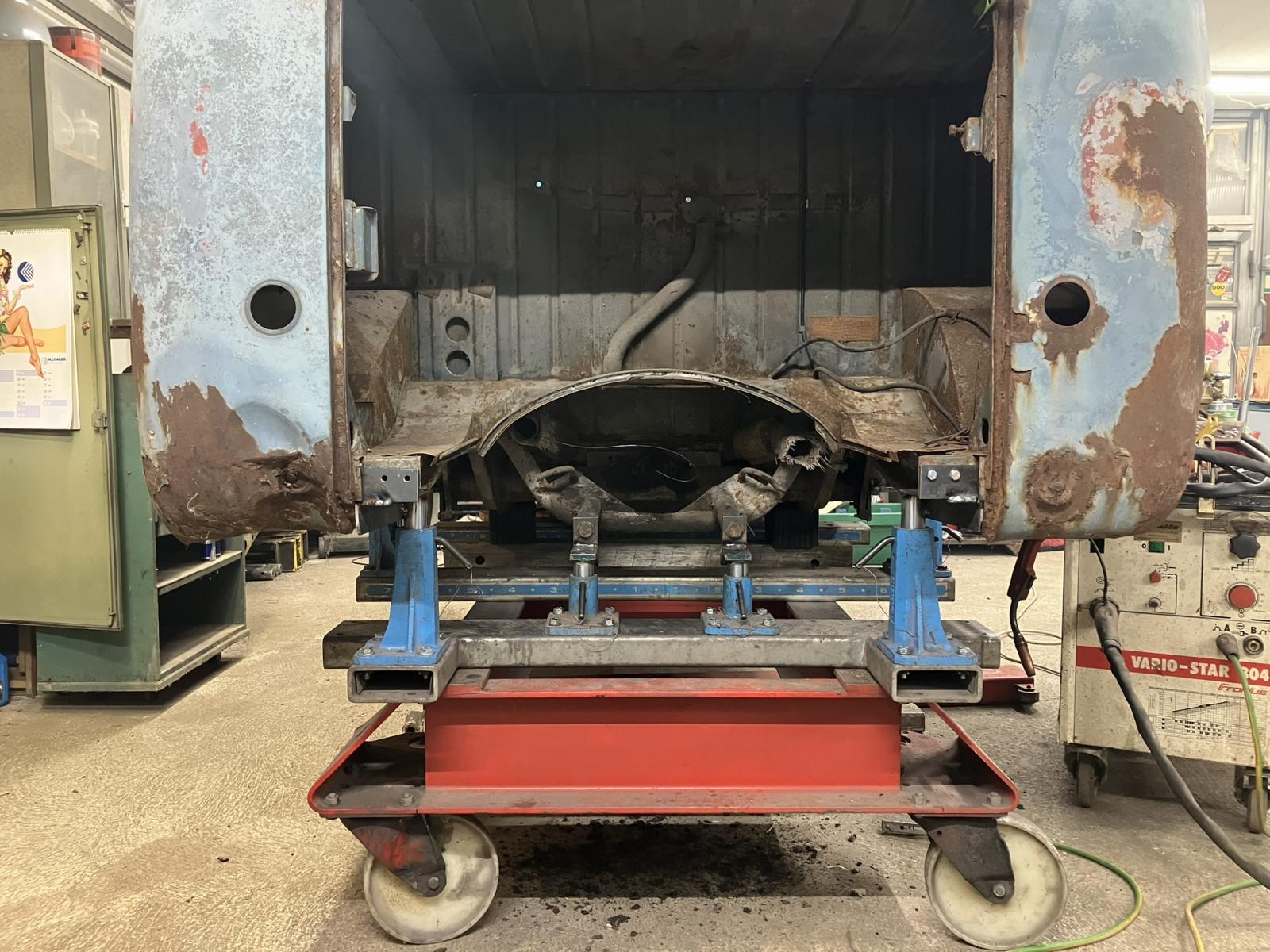 Image may have been reduced in size. Click image to view fullscreen.