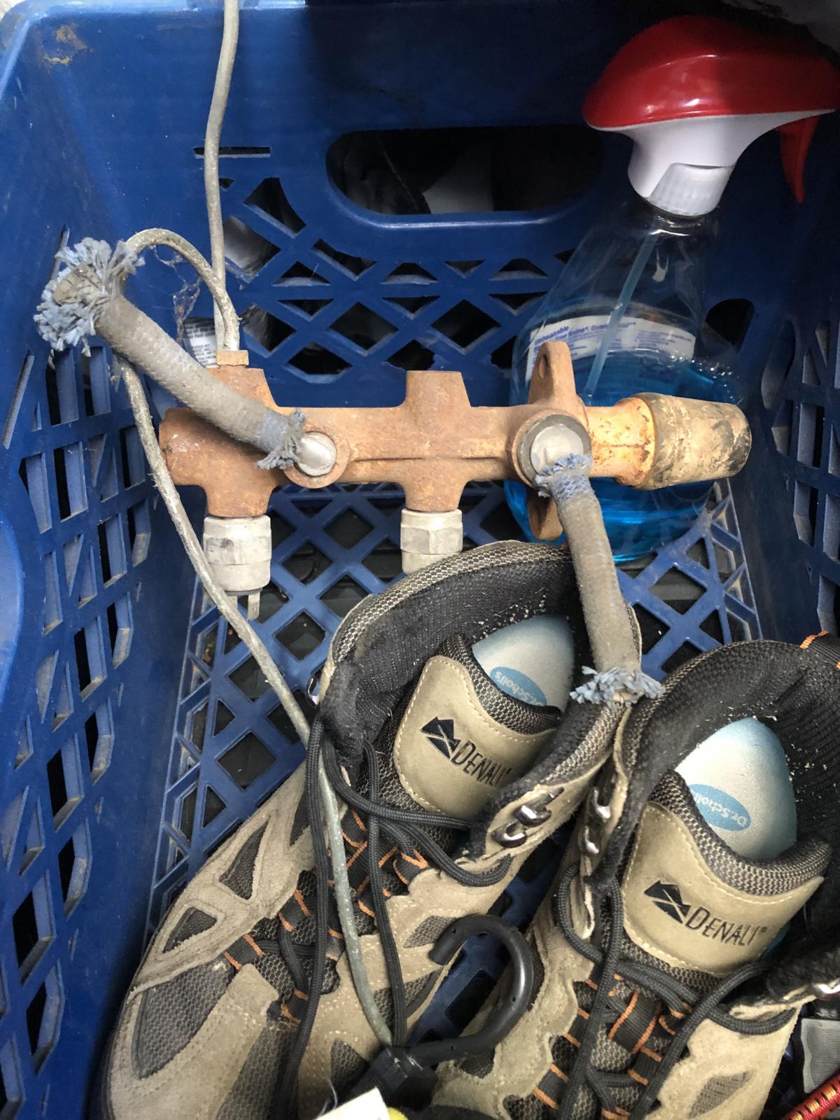 Image may have been reduced in size. Click image to view fullscreen.