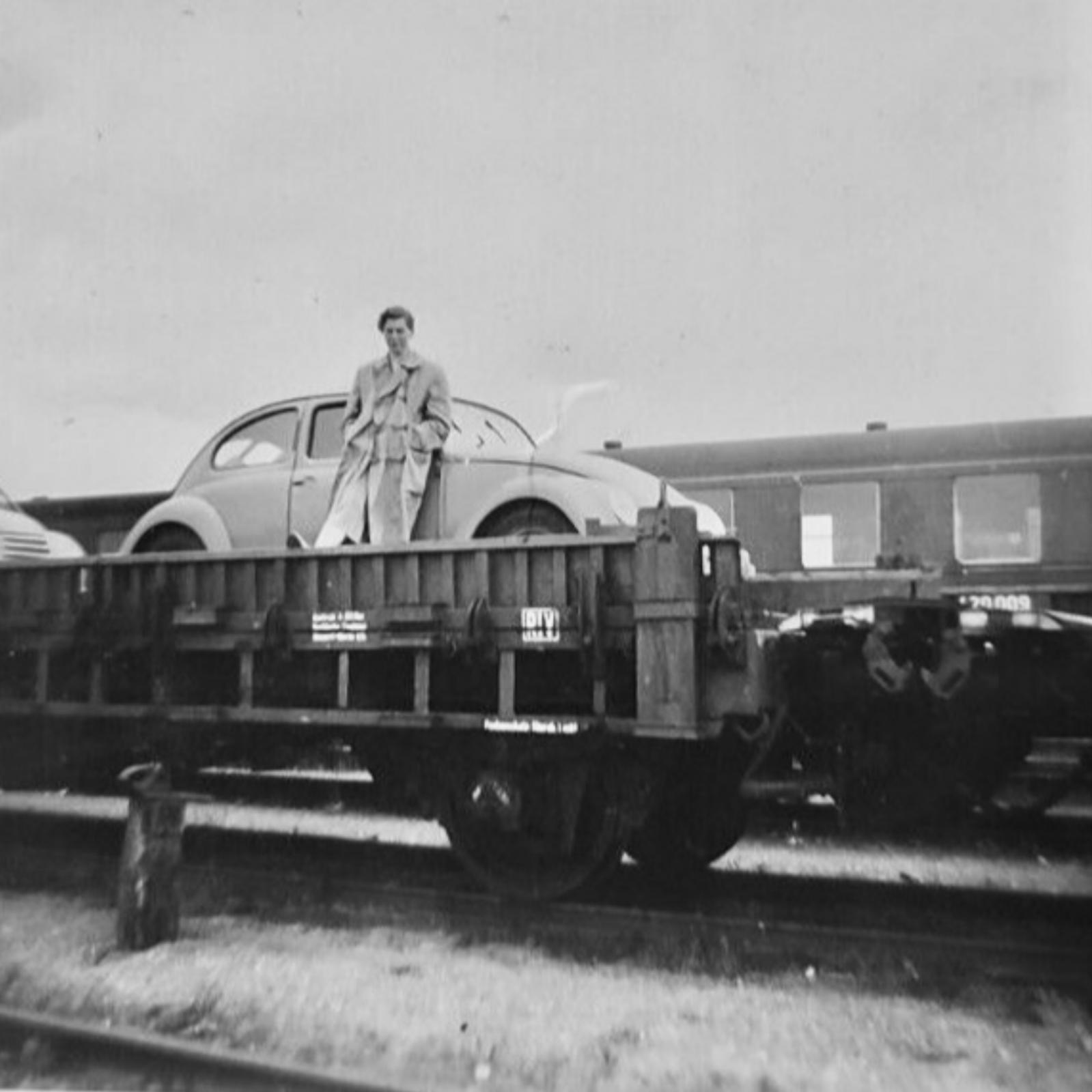 Image may have been reduced in size. Click image to view fullscreen.