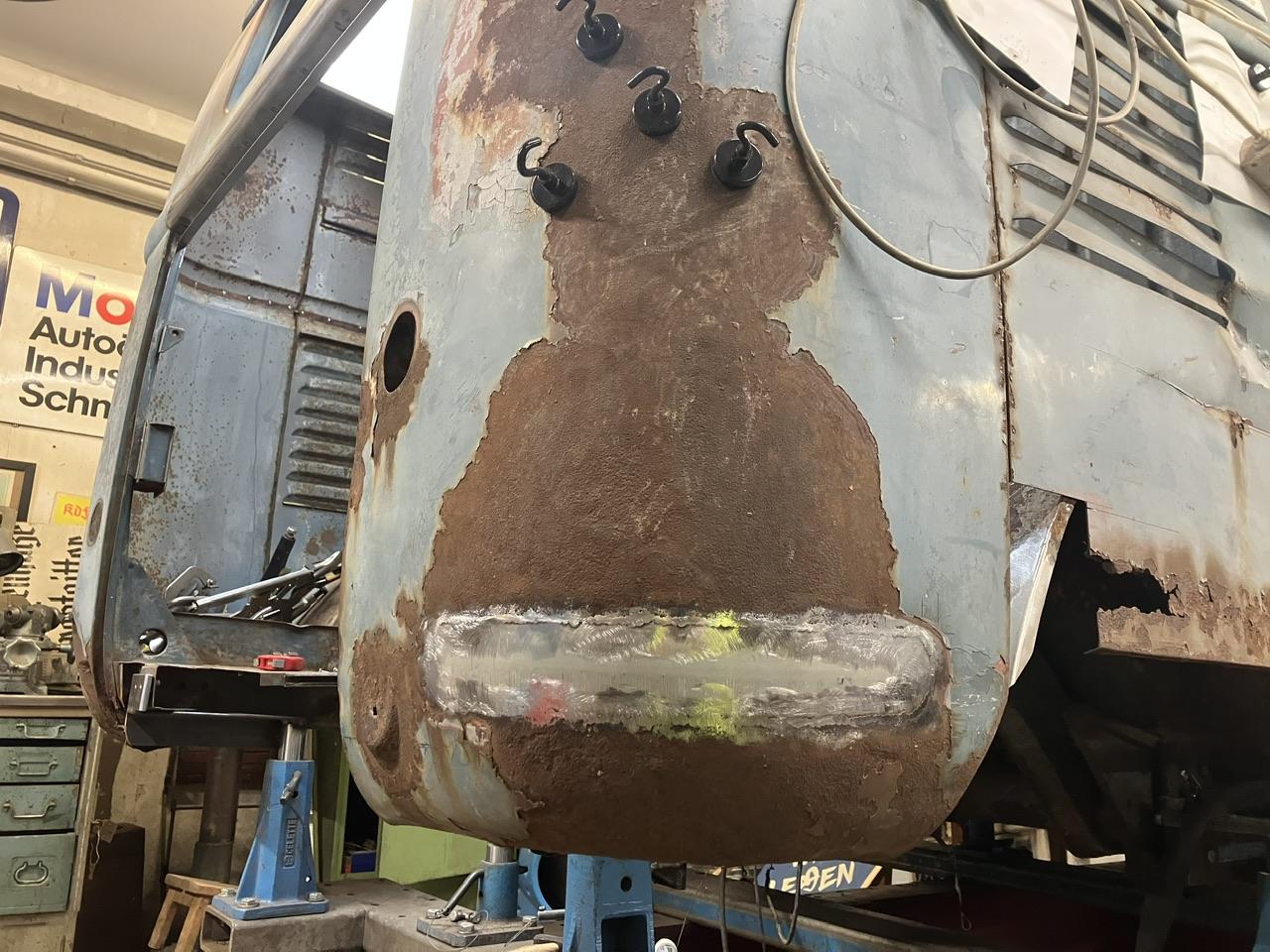 Image may have been reduced in size. Click image to view fullscreen.