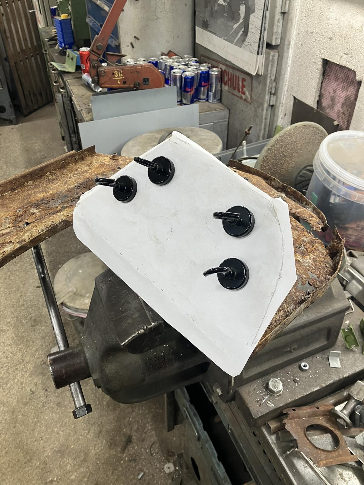 Image may have been reduced in size. Click image to view fullscreen.