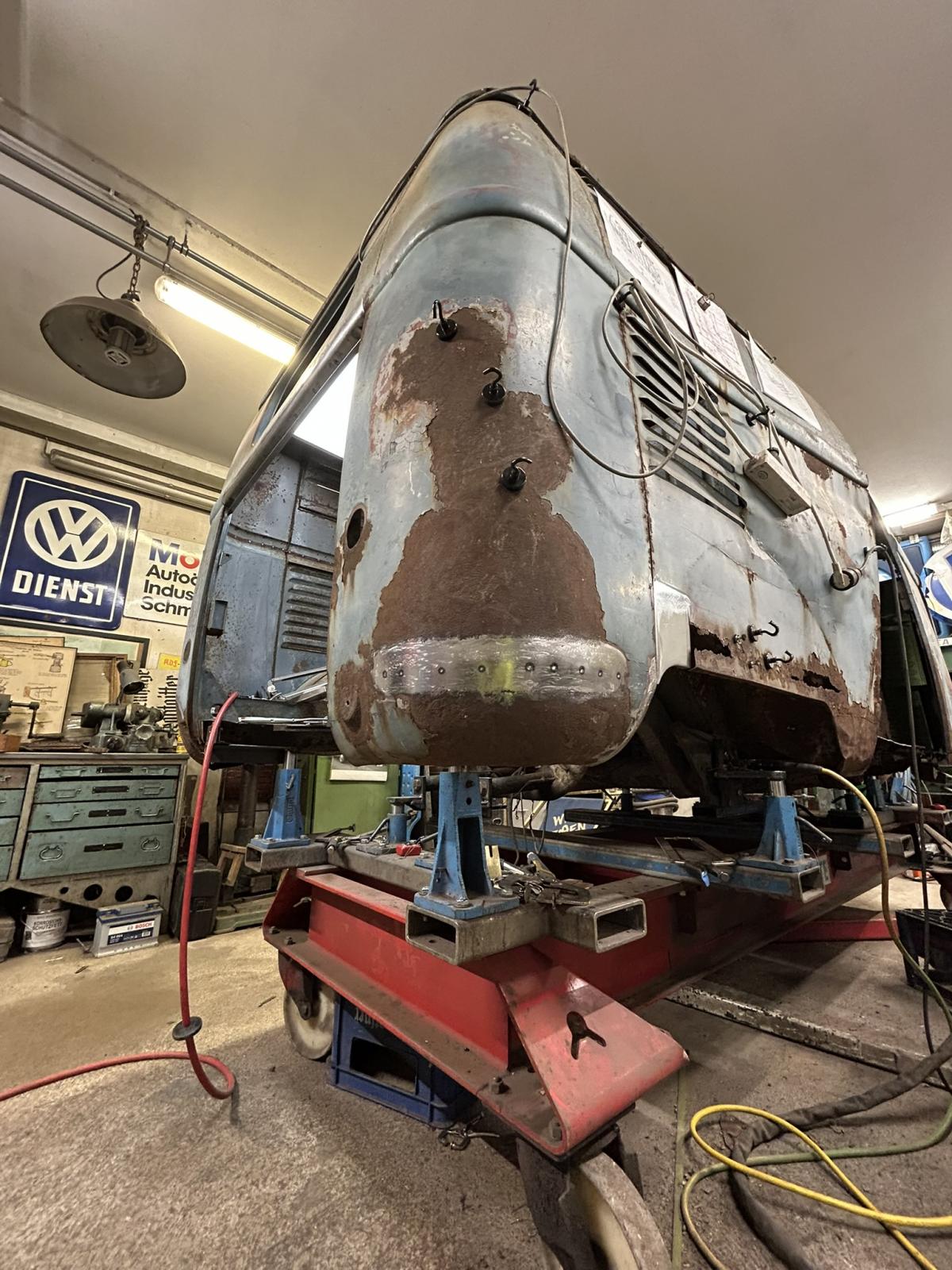 Image may have been reduced in size. Click image to view fullscreen.